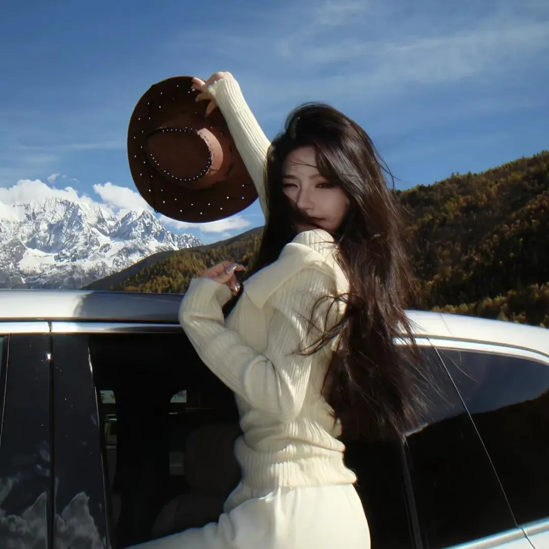 孔雀飞来阿佤山